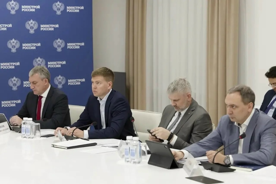 На штабе Правкомиссии по региональному развитию обсудили вопросы жилищно-коммунального хозяйства, прохождения отопительного периода, а также ключевые задачи…