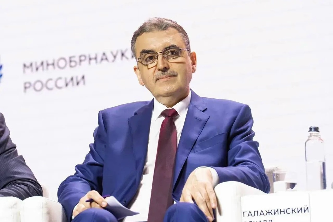 Валерий Фальков открыл пленарную сессию XI Всероссийского форума молодых ученых, инженеров и предпринимателей «Юновус» в Томске.