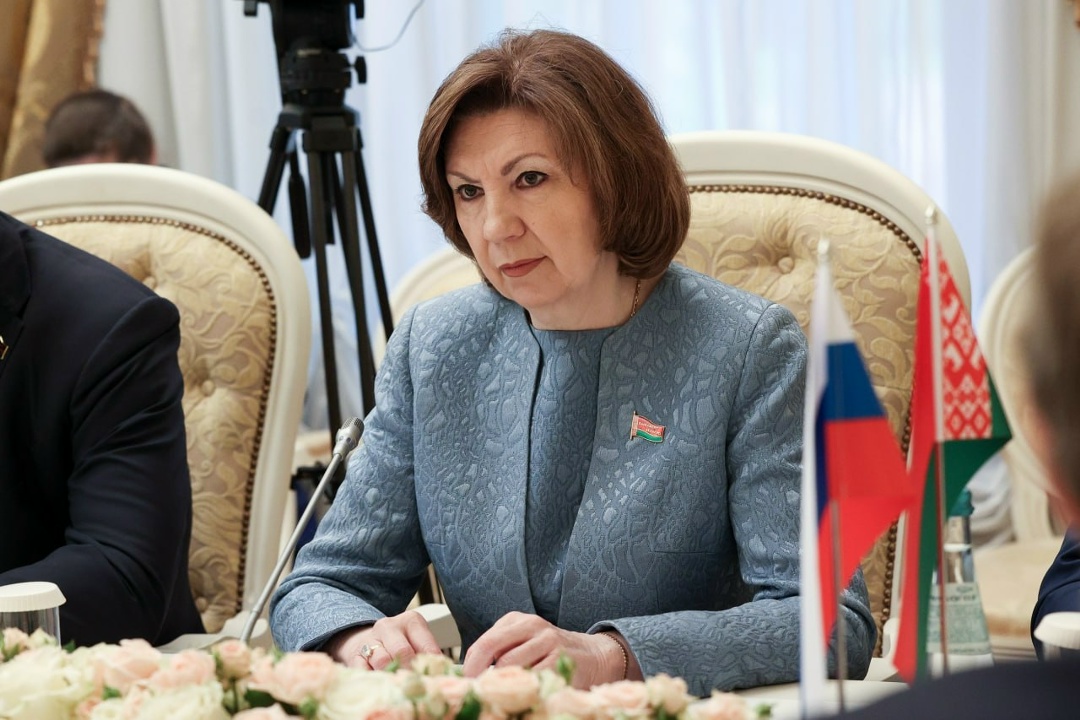 Председатель Совета Федерации Валентина Матвиенко провела встречу с Председателем Совета Республики Национального собрания Республики Беларусь Натальей…