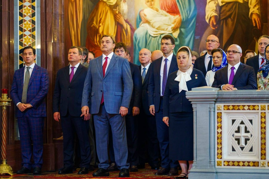 Патриарх Московский и всея Руси Кирилл и вице-премьер Дмитрий Чернышенко поздравили россиян с Днем славянской письменности.