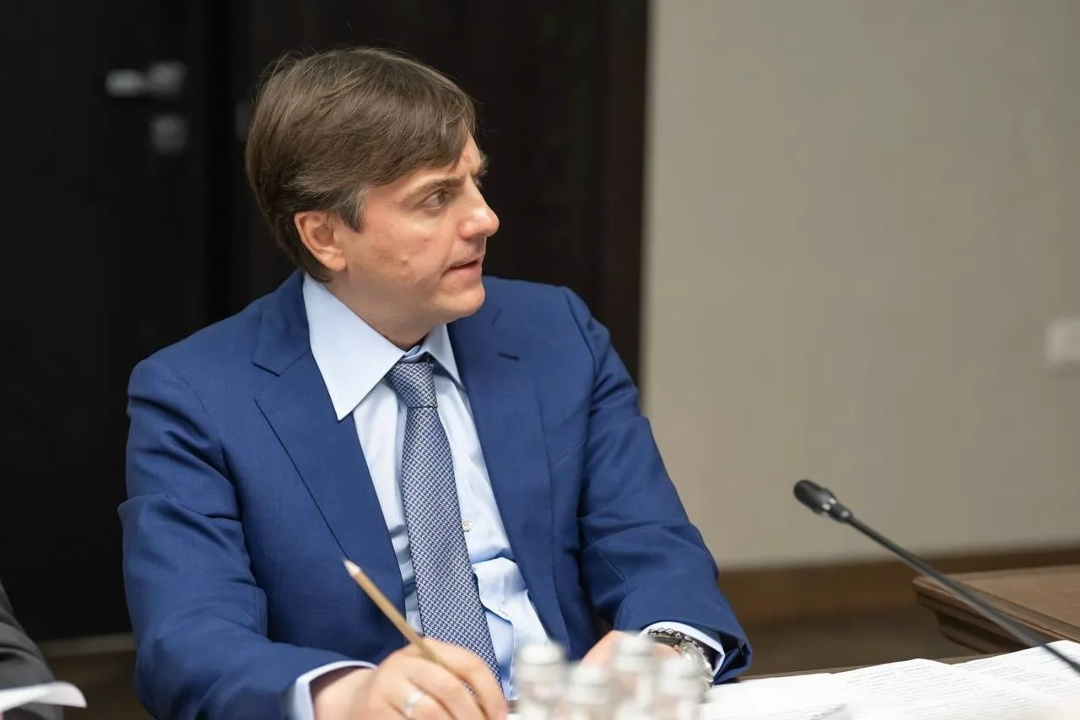 Дмитрий Чернышенко провел совещание по готовности к приемной кампании 2026/27 учебного года.