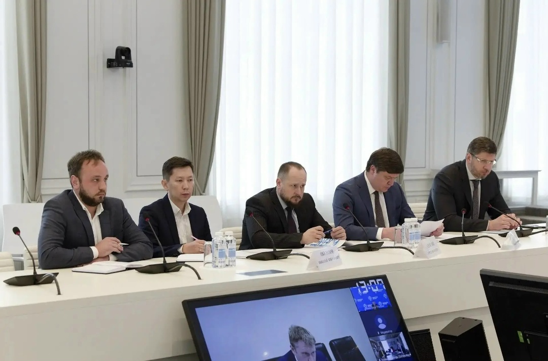 Глава Минстроя России Ирек Файзуллин провел межведомственное совещание по реализации объекта здравоохранения – Федерального государственного бюджетного…