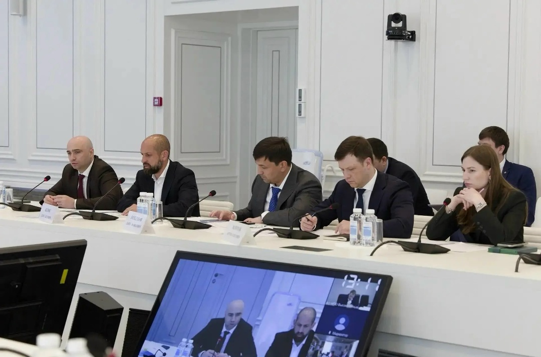 Глава Минстроя России Ирек Файзуллин провел межведомственное совещание по реализации объекта здравоохранения – Федерального государственного бюджетного…