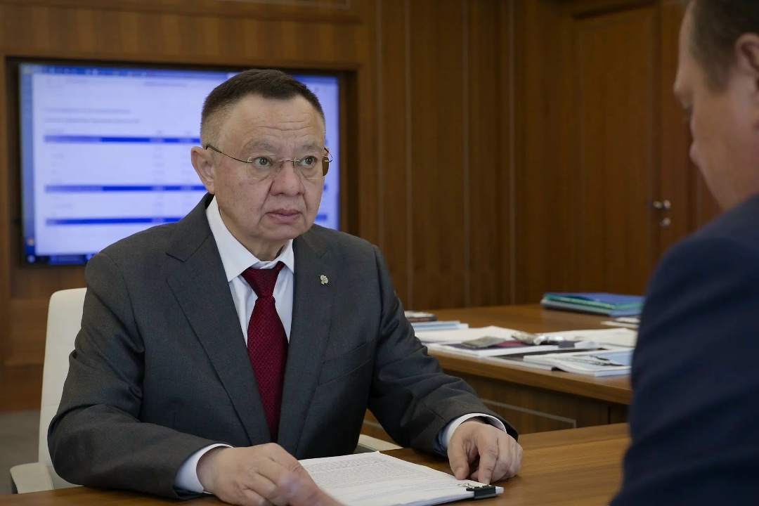 Министр строительства и ЖКХ РФ Ирек Файзуллин провел рабочую встречу с генеральным директором ФБУ «РосСтройКонтроль» Владимиром Щербининым