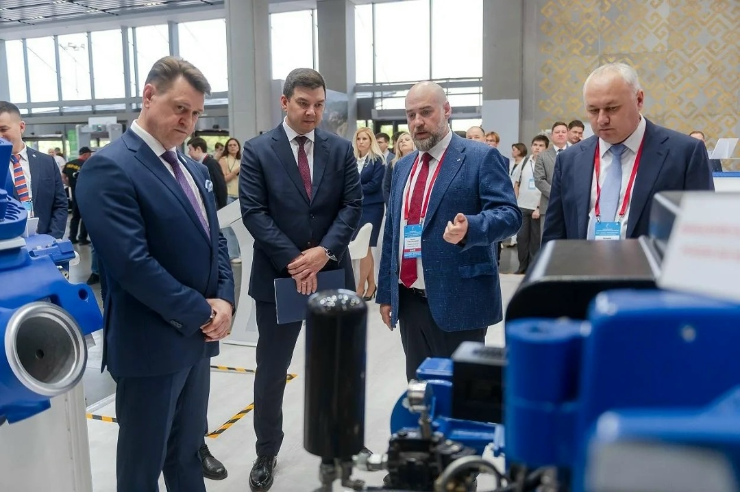 Транснефть представила высокотехнологичную продукцию собственного производства на выставке в Уфе