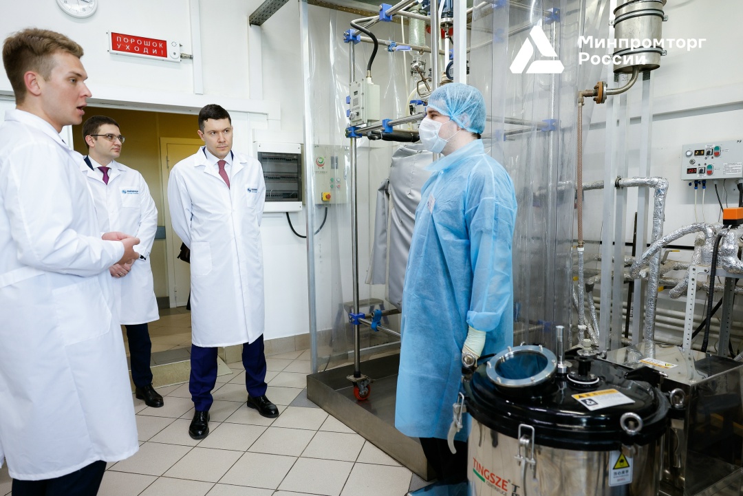 ️ Антон Алиханов принял участие в открытии нового производства фармсубстанций «АФС-Технологии» в Подмосковье