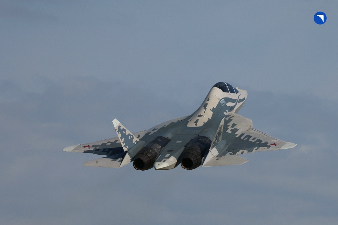 Двухместный Су-57 на земле и в небе!