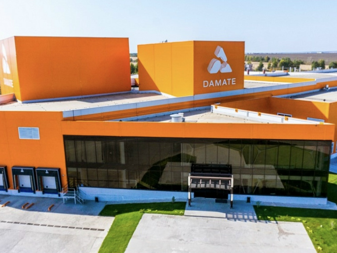 Выручка «Дамате» в 2025 году составила 82,8 млрд руб., что на 15% больше, чем в 2024-м. Скорректированный показатель EBITDA составил 12 млрд руб. Двузначные…