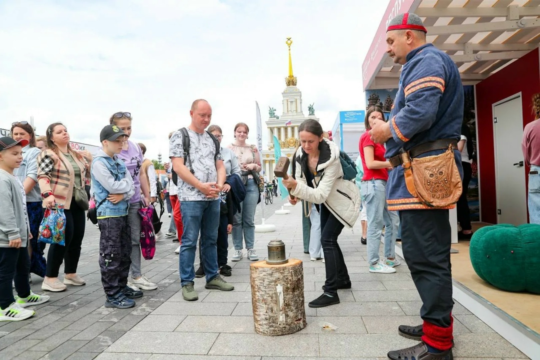 Деловая программа международного форума «Путешествуй!»: более 40 мероприятий и 300 спикеров.