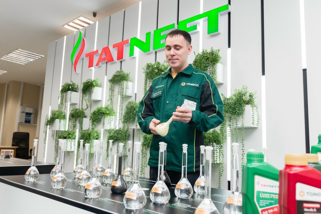 Первый день лета начинаем сразу с трёх героев — Камиля, Айгуль и Айрата Сагдеевых. Они — родные братья и сестра.