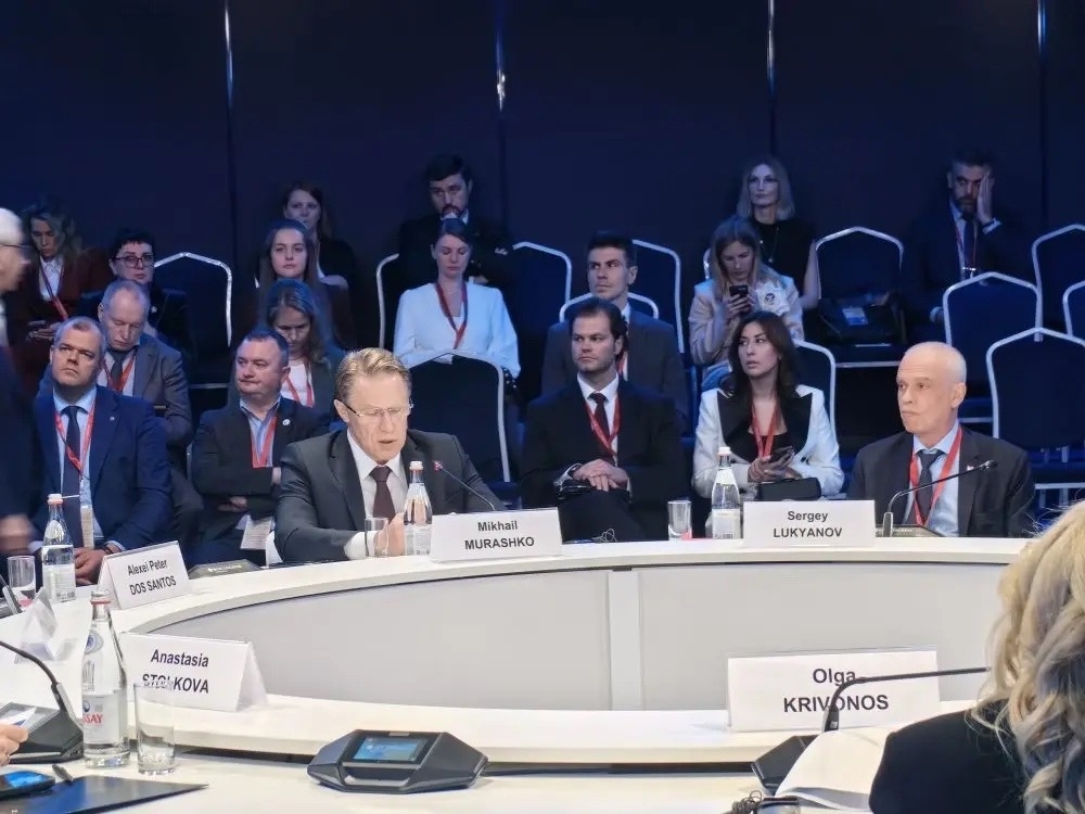 Михаил Мурашко: Увеличение продолжительности здоровой жизни тесно связано с экономическим развитием страны