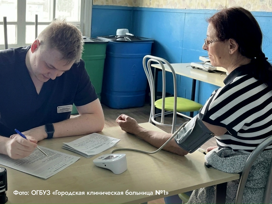 Когда в Сибири начинается речная навигация, в рейс отправляется «Плавучая поликлиника»