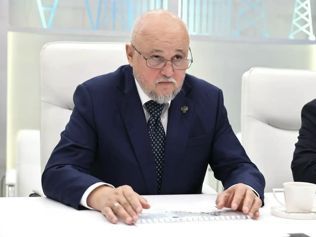 Сергей Цивилев и Наиль Маганов провели рабочую встречу в рамках ПМЭФ