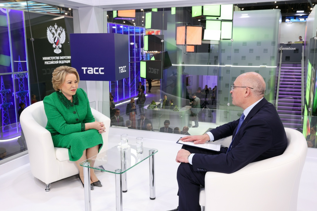 Валентина Матвиенко: Совет Федерации оперативно приступит к выполнению поручений Президента России Владимира Путина, которые он озвучит в своей речи на…