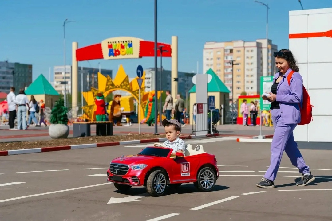 Мультидром, созданный при поддержке ЛУКОЙЛа, — в числе лучших детских парков страны