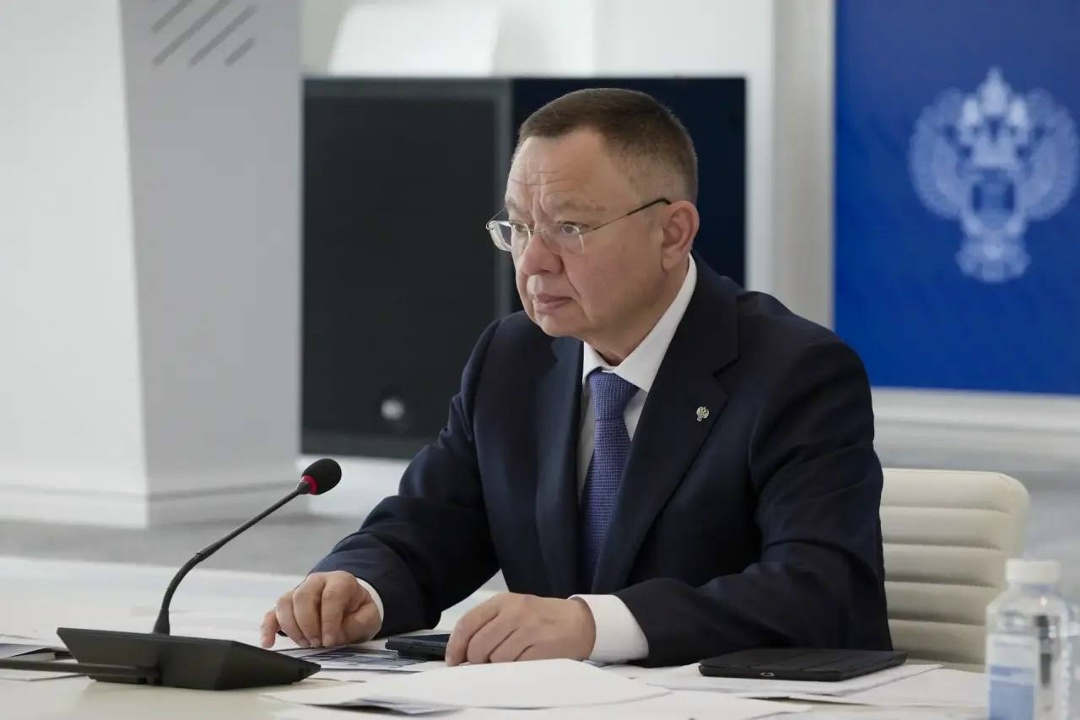 Дмитрий Чернышенко: Школьники и выпускники Соловецкой школы смогут поехать в «Артек» и на «Алые паруса» в Санкт-Петербург.