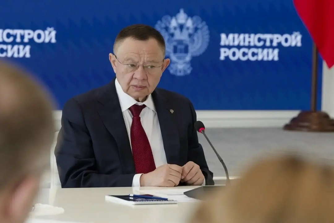 В Минстрое России прошло еженедельное оперативное совещание под председательством Министра строительства и ЖКХ РФ Ирека Файзуллина