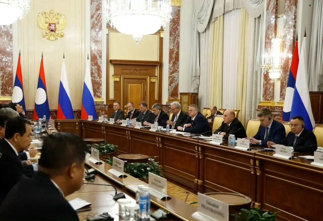 Министр строительства и ЖКХ РФ Ирек Файзуллин принял участие российско-лаосских переговорах