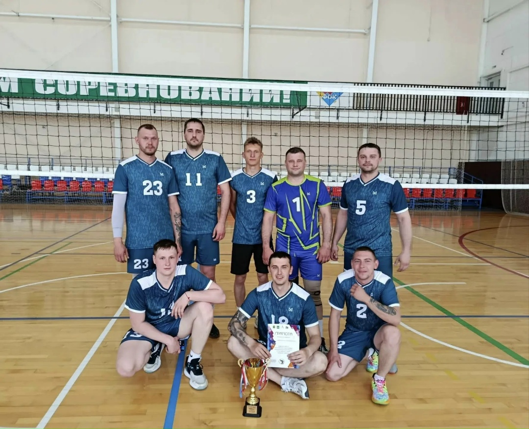 СЕРЕБРЯНАЯ ПОБЕДА Спортсмены Амурского ГПЗ выступили в составе команды города Свободного на спартакиаде городов Приамурья