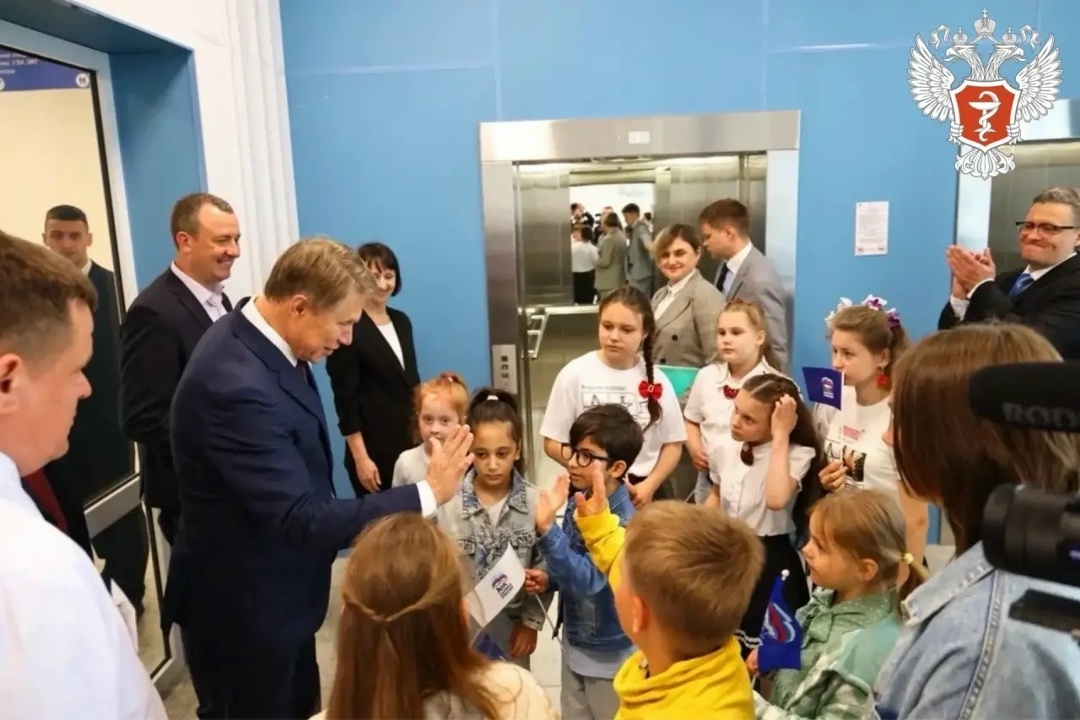 Михаил Мурашко открыл новую поликлинику в Вологодской области