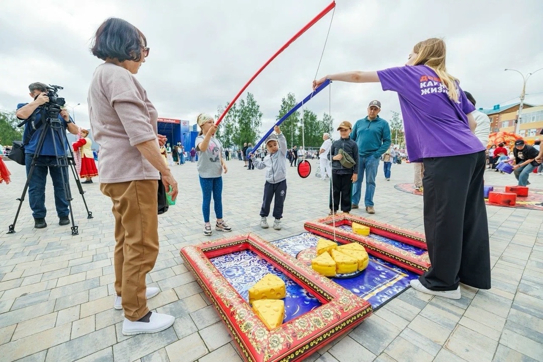 Сабантуй в регионах ЛУКОЙЛа В Югре, Республике Коми, Татарстане и Удмуртии при поддержке нефтяников прошёл один из самых ярких национальных праздников.