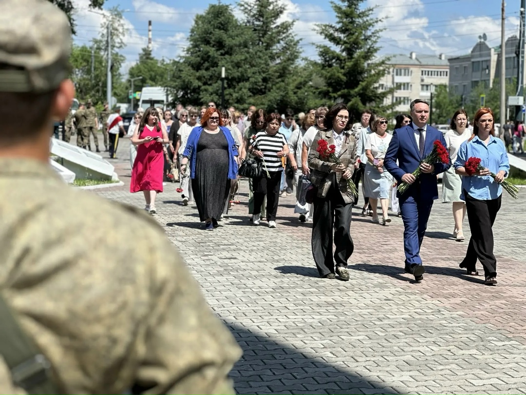 Амурские газоперерабочики почтили героев Великой Отечественной войны в День памяти и скорби