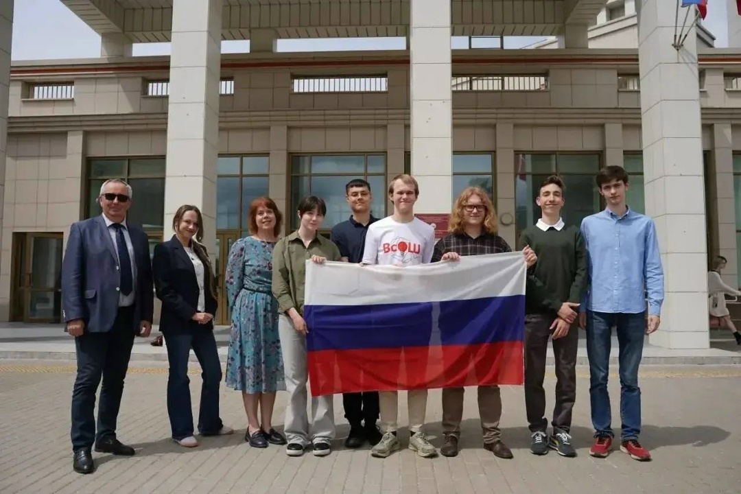 Российские школьники завоевали 4 золотые и 2 серебряные медали второй Открытой международной географической олимпиады.