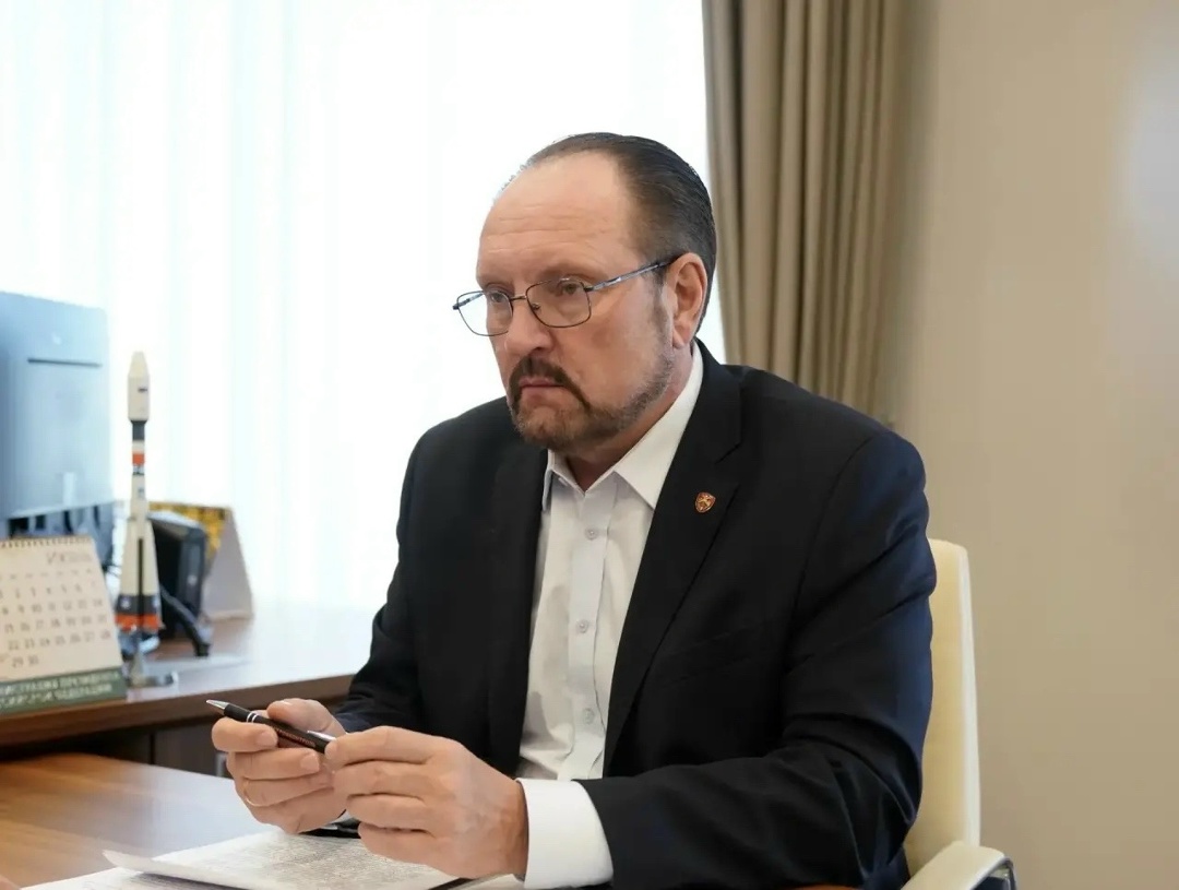 Глава Минстроя России Ирек Файзуллин провел рабочую встречу с начальником Главгосэкспертизы России Игорем Маныловым