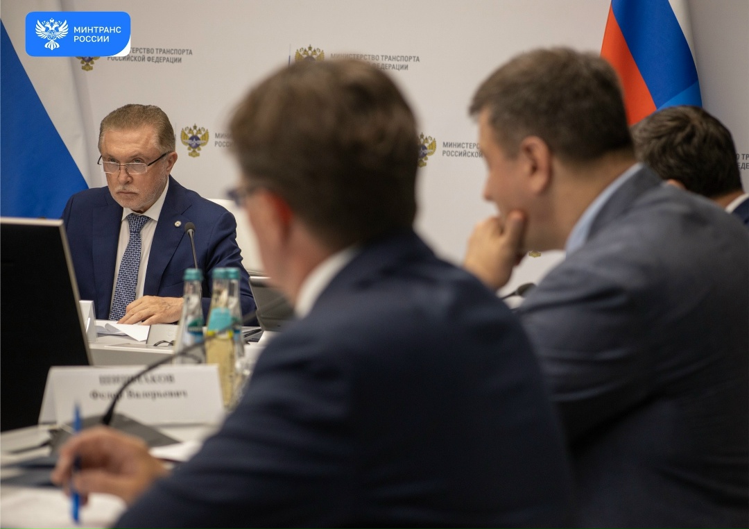 Волго-Каспийский канал открыт для движения судов