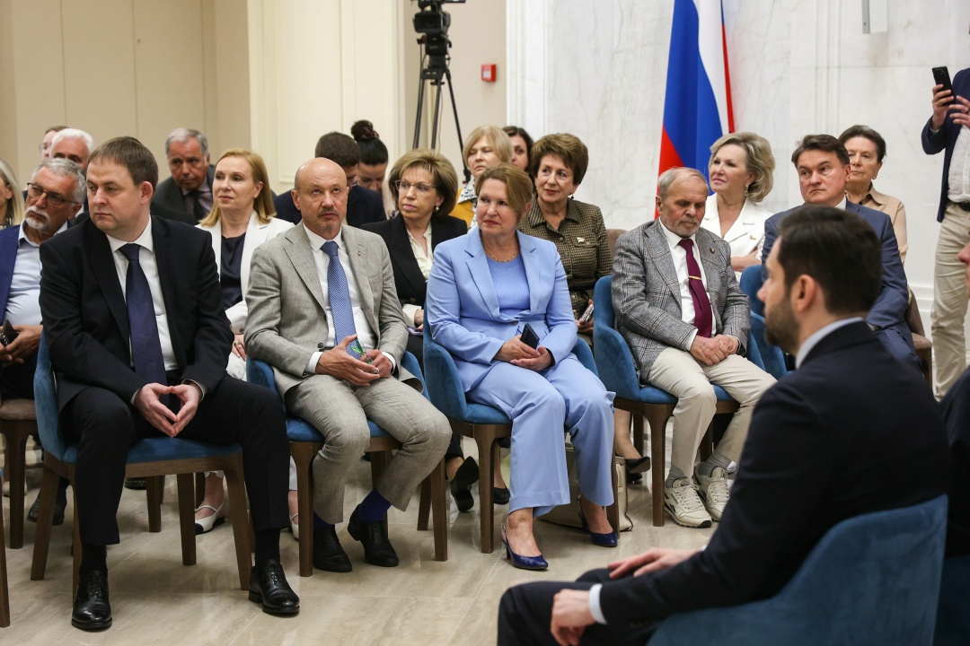 В Совете Федерации наградили победителей XVI Национальной премии «Золотой медвежонок»