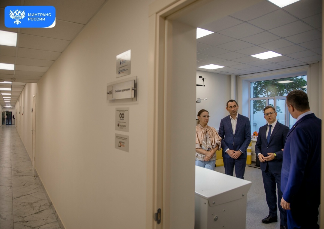Андрей Никитин посетил Академию дорожного хозяйства Российского университета транспорта