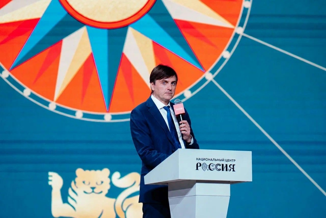 Сергей Кравцов: С 1 сентября 2028 года в школах планируется поэтапное введение единого учебника по географии.