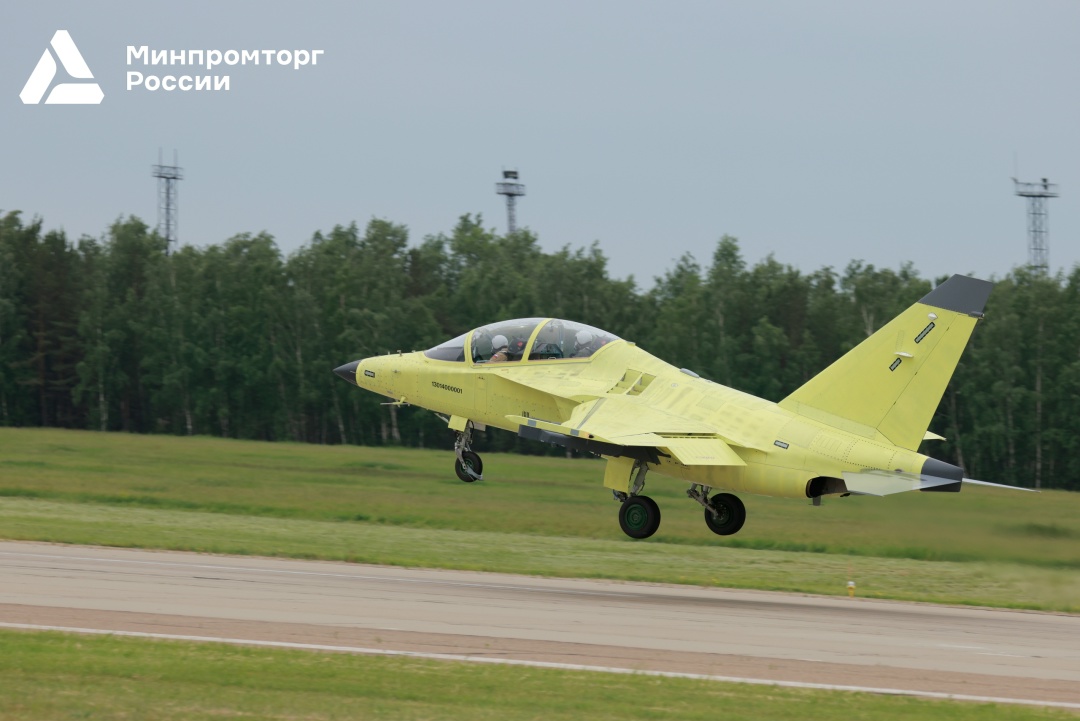 Опытный самолет Як-130М выполнил первый полет