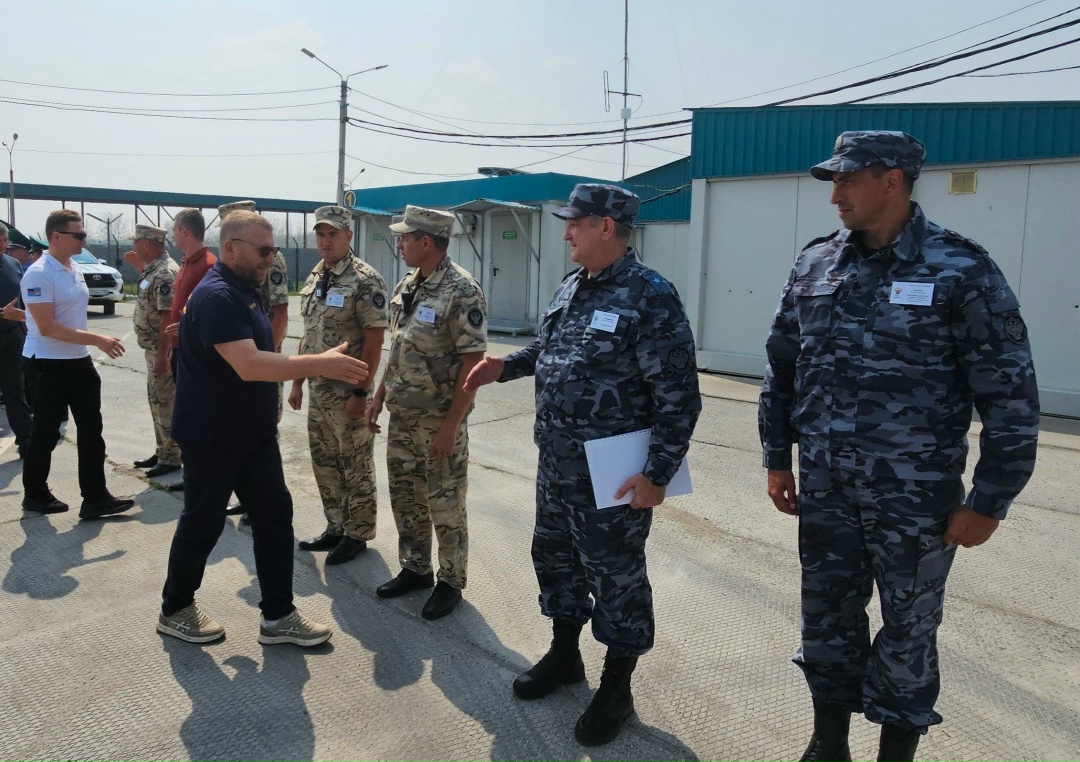 Валентин Иванов ознакомился с внедрением системы СПОТ в пунктах пропуска Сибири