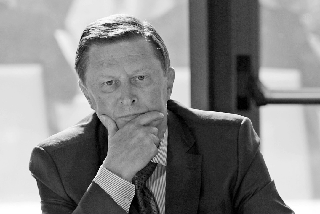 Председатель Государственной Думы Вячеслав Володин выразил соболезнования родным, близким и коллегам Сергея Борисовича Иванова.