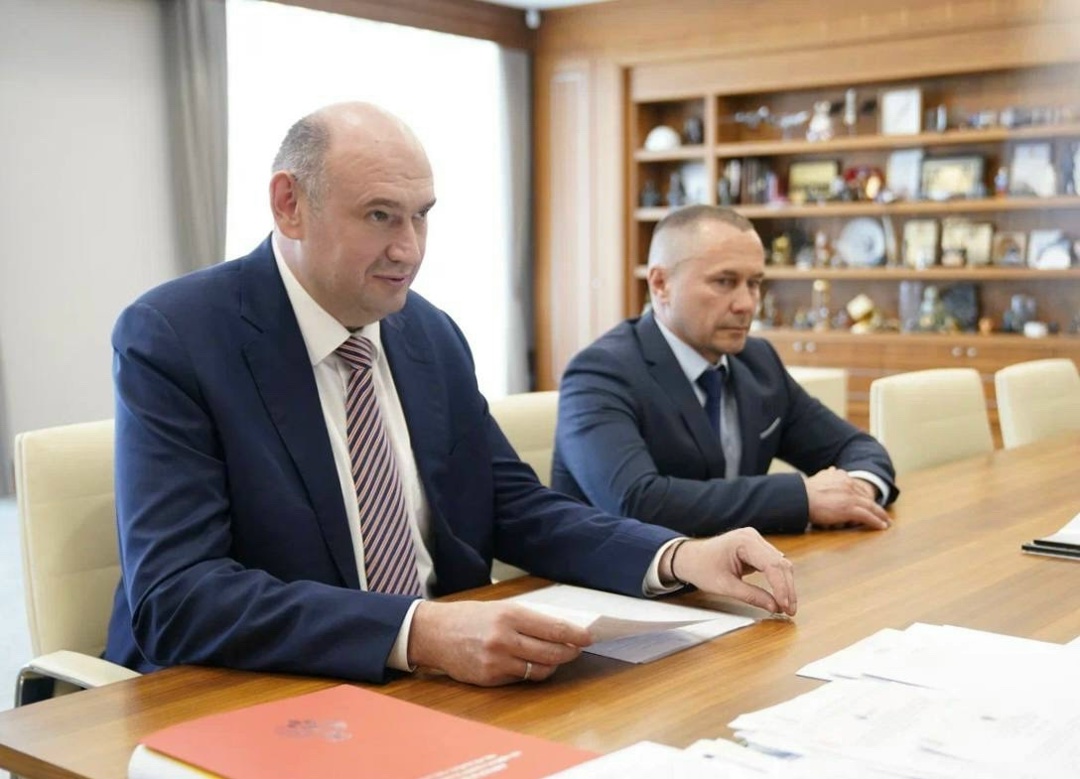 Глава Минстроя России Ирек Файзуллин провел рабочую встречу с Губернатором Оренбургской области Евгением Солнцевым