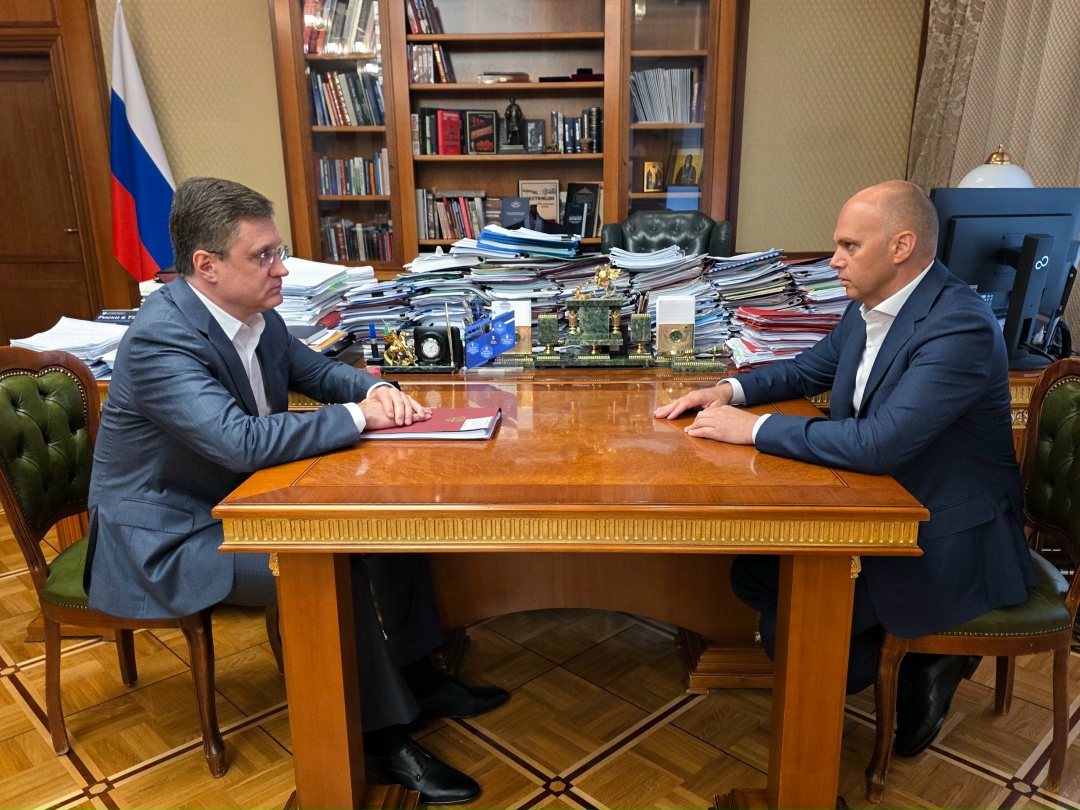 Вице-премьер Александр Новак встретился с губернатором Калининградской области Алексеем Беспрозванных.