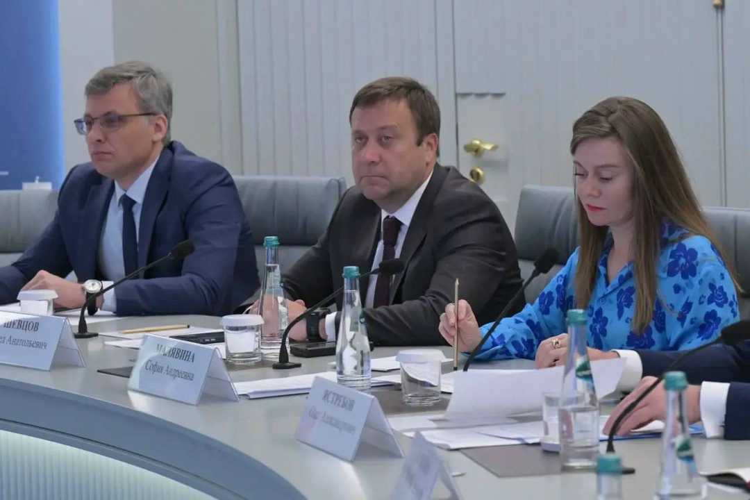 Под председательством вице-премьера Дмитрия Чернышенко состоялось заседание оргкомитета VI Международной олимпиады по финансовой безопасности.