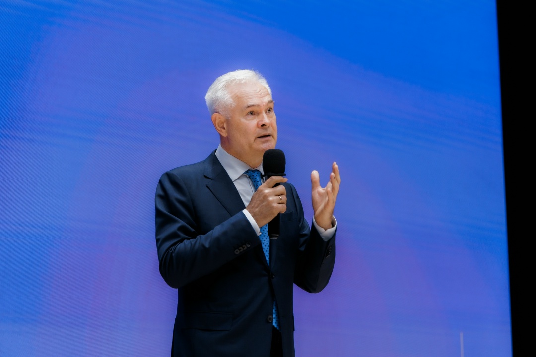 Инженеры будущего В Высшей школе нефти состоялся выпускной магистрантов двух ПИШ: Передовой инженерной нефтяной школы и Передовой инженерной школы ИТМО.