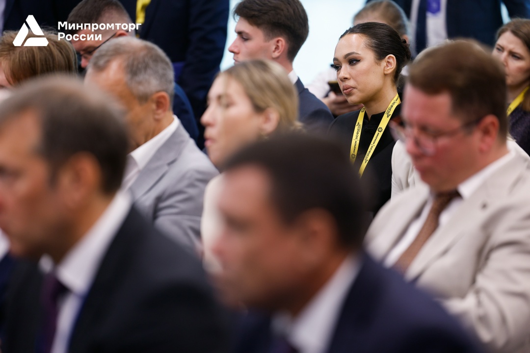 ️ Антон Алиханов: Наша задача - решение вопросов с двигателями и авионикой