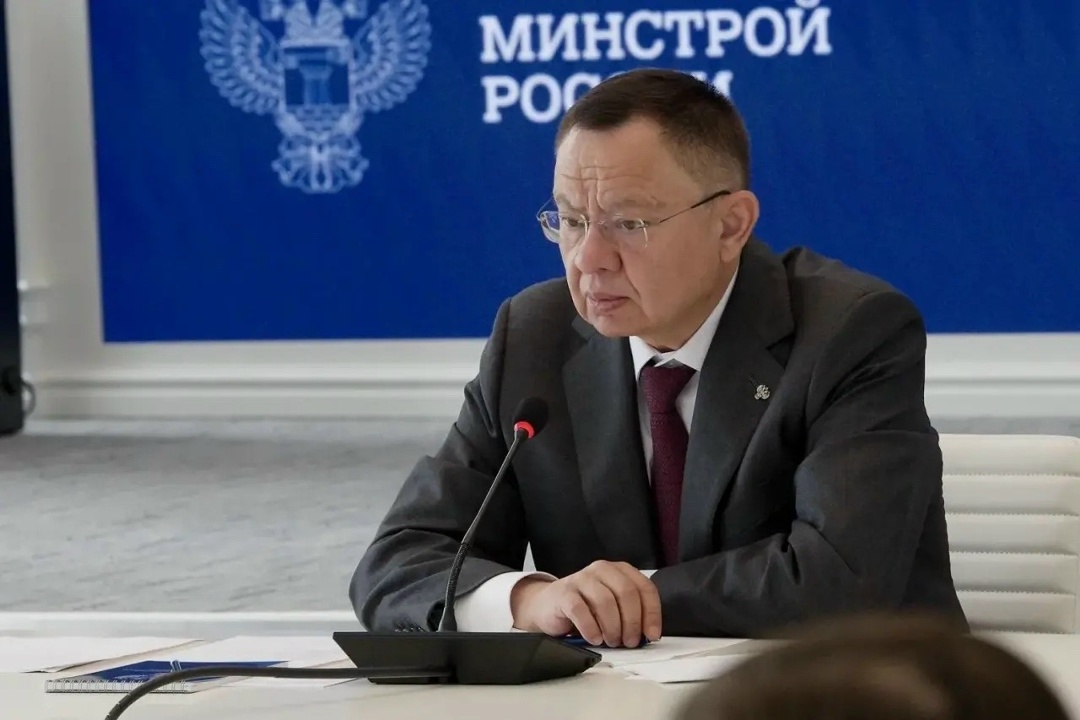 В Минстрое России прошло еженедельное оперативное совещание под председательством Министра строительства и ЖКХ РФ Ирека Файзуллина