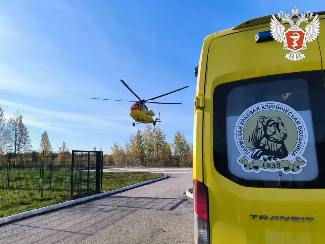 Около тысячи вызовов выполнила санавиация Пермской области за шесть месяцев этого года