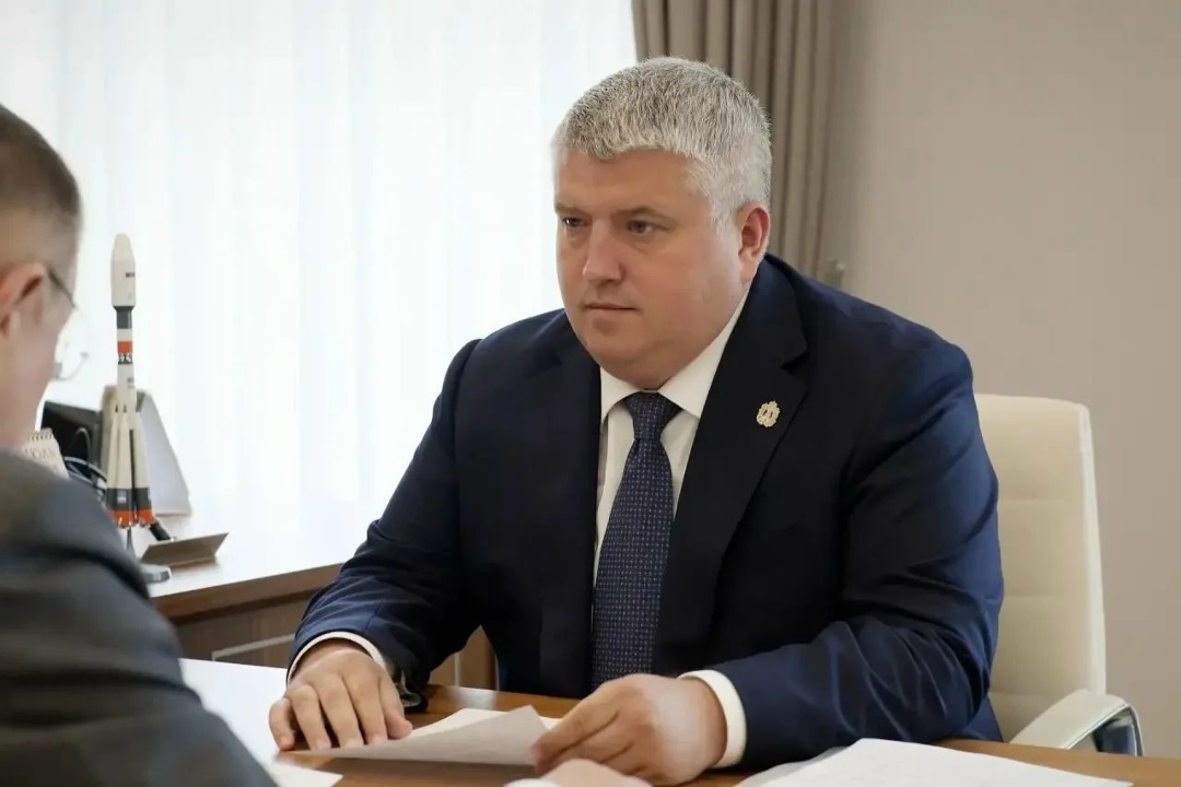 Министр строительства и ЖКХ РФ Ирек Файзуллин провел рабочую встречу с Губернатором Новгородской области Александром Дроновым