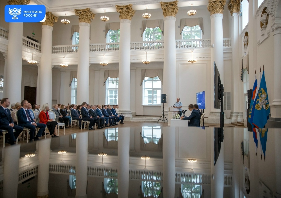 Андрей Никитин представил коллективу РУТ нового ректора