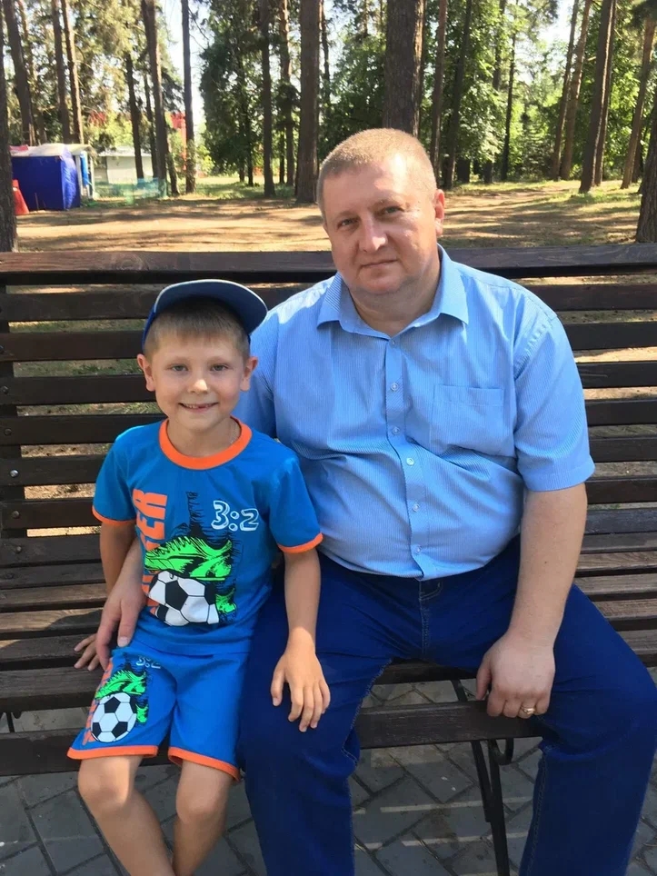 В преддверии Дня семьи, любви и верности коллектив Ростехнадзора принял участие во Всероссийской акции #КомандаРодных!