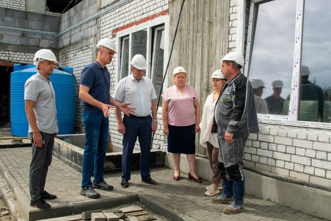 Заместитель генерального директора «Газпром переработка Благовещенск» Андрей Белоусов принял участие в выездном заседании Общественного совета города…