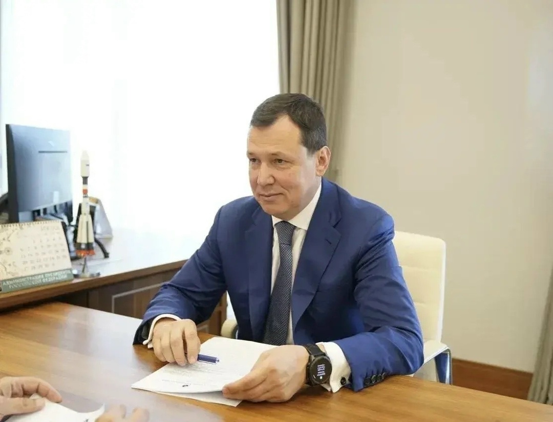 Министр строительства и ЖКХ РФ Ирек Файзуллин провел совещание по вопросам развития строительной отрасли и ЖКХ Хабаровского края