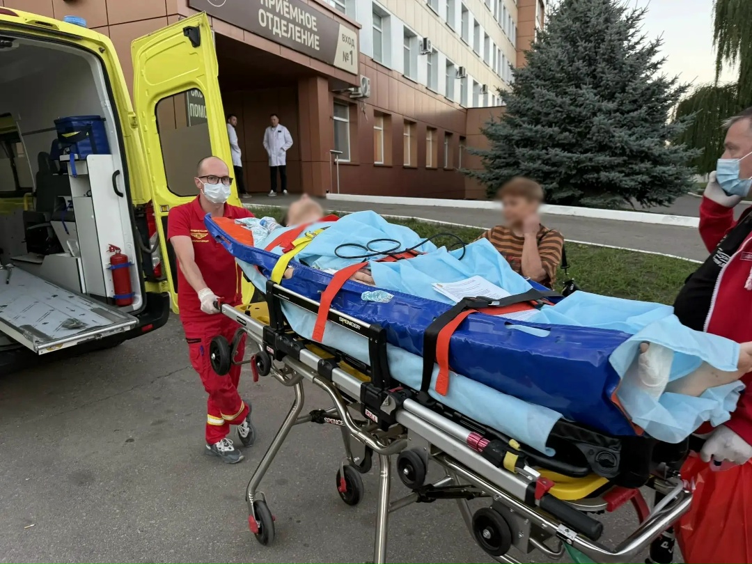 10 пострадавших при атаке укронацистов на логистический центр в Тамбовской области будут эвакуированы на лечение в федеральные медицинские центры Минздрава…