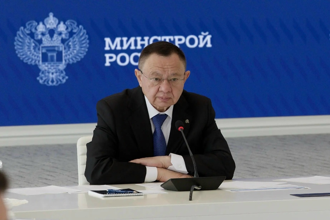В Минстрое России прошло еженедельное оперативное совещание под председательством Министра строительства и ЖКХ РФ Ирека Файзуллина