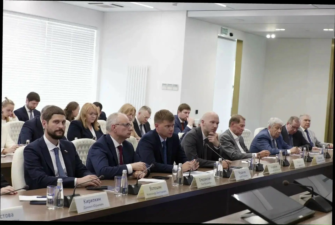 Глава Минстроя России Ирек Файзуллин провел Всероссийское совещание по развитию строительной отрасли и саморегулирования в сфере строительства в Национальном…